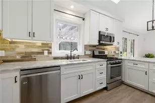 112 Botka Woods Dr, Charlestown, RI 02813 - Photo 13