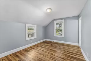81 Hazelwood Ave, East Providence, RI 02914 - Photo 21
