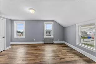 81 Hazelwood Ave, East Providence, RI 02914 - Photo 7
