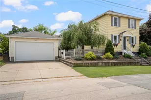 82 Cliffdale Ave, Cranston, RI 02905 - Photo 1