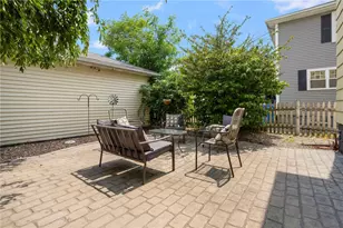 82 Cliffdale Ave, Cranston, RI 02905 - Photo 27