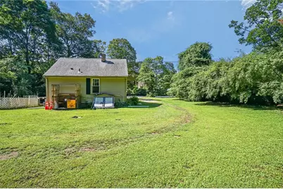 58 Essex Road, North Kingstown, RI 02852 - Photo 5