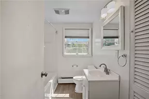 74 Ticonderoga Dr, Warwick, RI 02889 - Photo 17