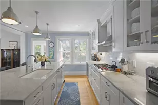 56 Somerset St, East Greenwich, RI 02818 - Photo 7