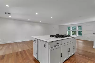 587 Central Avenue, Johnston, RI 02919 - Photo 5