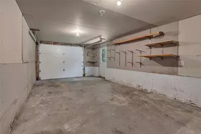587 Central Avenue, Johnston, RI 02919 - Photo 25