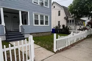101 Rutherglen Ave, Providence, RI 02907 - Photo 13