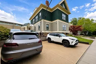 264 Bowen St, Providence, RI 02906 - Photo 9