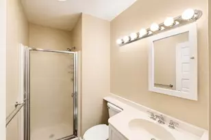 264 Bowen St, Providence, RI 02906 - Photo 5