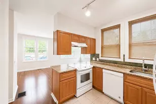 8 Slocum St, Providence, RI 02909 - Photo 5