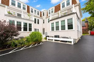 8 Slocum St, Providence, RI 02909 - Photo 13