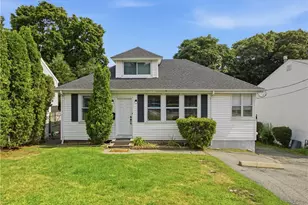 43 Sunset Ave, Providence, RI 02909 - Photo 1