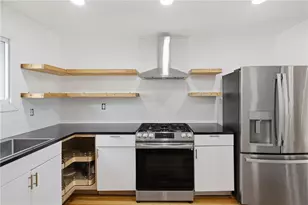 43 Sunset Ave, Providence, RI 02909 - Photo 9