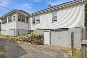 43 Sunset Ave, Providence, RI 02909 - Photo 23
