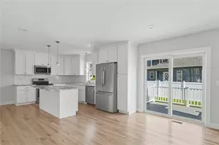 42 Vespia Ln, South Kingstown, RI 02879 - Photo 5