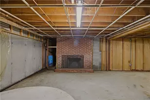 1639 Bulgarmarsh Rd, Tiverton, RI 02878 - Photo 33