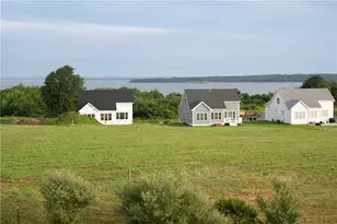 25 Bunker Hill Crossing, Portsmouth, RI 02871 - Photo 5
