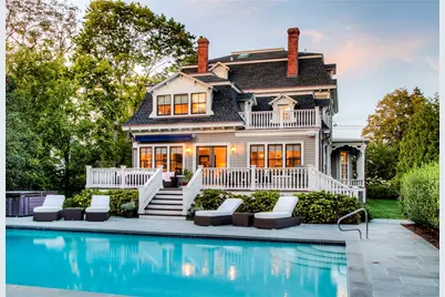 15 Berkeley Avenue, Newport, RI 02840 - Photo 1