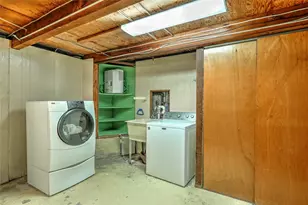 90 Wright Ave, South Kingstown, RI 02879 - Photo 23