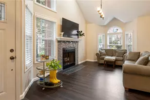 626 Smithfield Rd, North Providence, RI 02904 - Photo 3