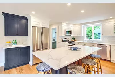 1 Cheshire Drive, Barrington, RI 02806 - Photo 3