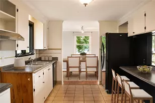 10 Johnnycake Ln, Portsmouth, RI 02871 - Photo 7