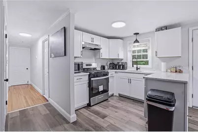 5 Packard Avenue, Warwick, RI 02886 - Photo 5