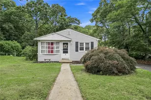 5 Packard Ave, Warwick, RI 02886 - Photo 1