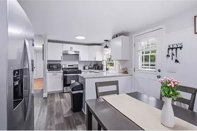 5 Packard Avenue, Warwick, RI 02886 - Photo 3