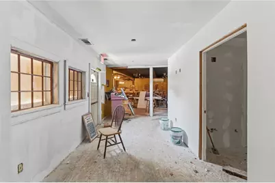 3376 Post Road, Warwick, RI 02886 - Photo 19
