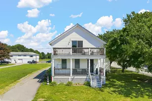 228 Main Rd, Tiverton, RI 02878 - Photo 1