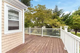 216 Hyde St, Cranston, RI 02920 - Photo 29