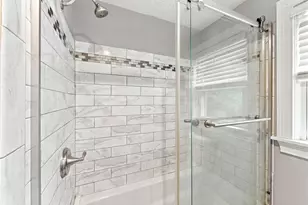 216 Hyde St, Cranston, RI 02920 - Photo 15
