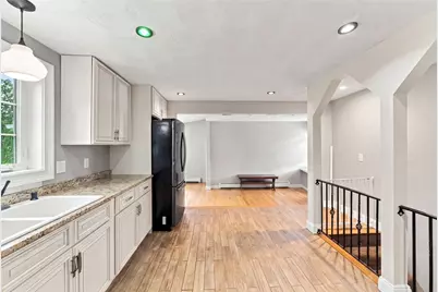 216 Hyde Street, Cranston, RI 02920 - Photo 7