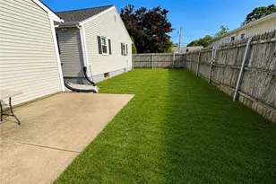52 Tiffany St, North Providence, RI 02904 - Photo 37