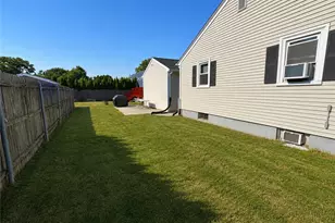 52 Tiffany St, North Providence, RI 02904 - Photo 35
