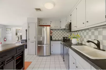 85 Highland Avenue, Portsmouth, RI 02871 - Photo 11