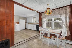 216 Riverside Ave, Warwick, RI 02889 - Photo 9