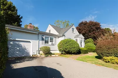 8 Fenner Avenue, Newport, RI 02840 - Photo 3