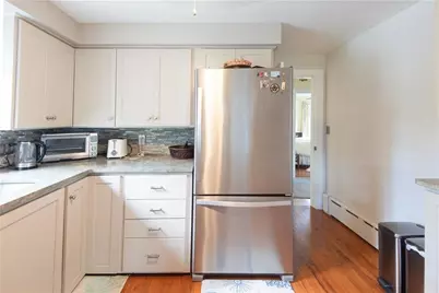 8 Fenner Avenue, Newport, RI 02840 - Photo 11