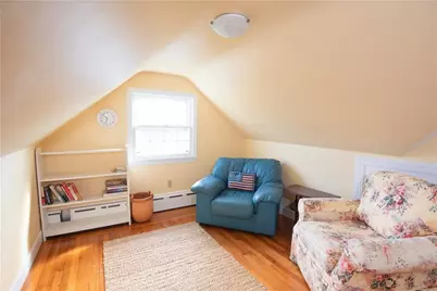 8 Fenner Avenue, Newport, RI 02840 - Photo 19