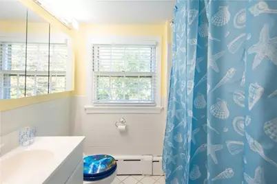 8 Fenner Avenue, Newport, RI 02840 - Photo 23