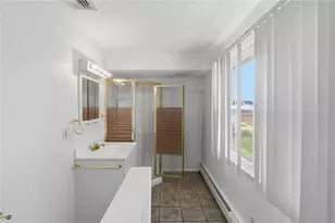 216 Toledo Ave, Pawtucket, RI 02860 - Photo 21