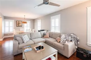 32 Hammond St, Newport, RI 02840 - Photo 9