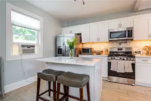 15 Pearl Ave, East Providence, RI 02916 - Photo 13
