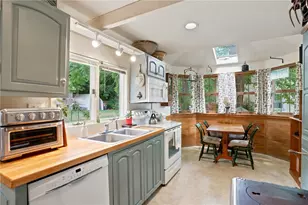 362 Abbott Run Valley Rd, Cumberland, RI 02864 - Photo 11