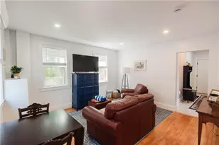 131 Broadway, Newport, RI 02840 - Photo 7