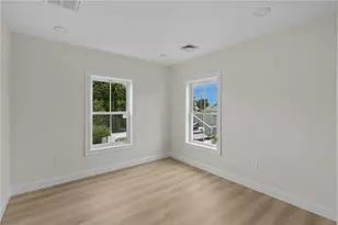 80 Packard St, Cranston, RI 02910 - Photo 21