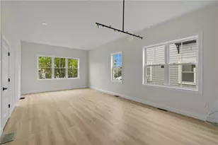 80 Packard St, Cranston, RI 02910 - Photo 11