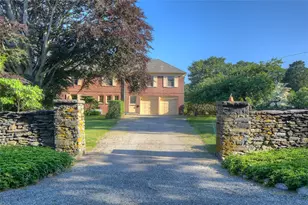 22 Castle Hill Ave, Newport, RI 02840 - Photo 15